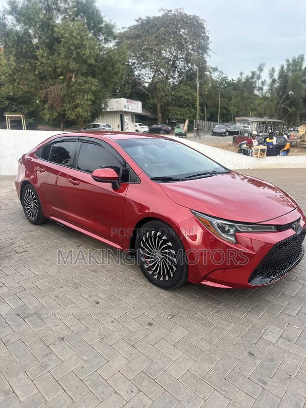Toyota Corolla LE 2022 Red