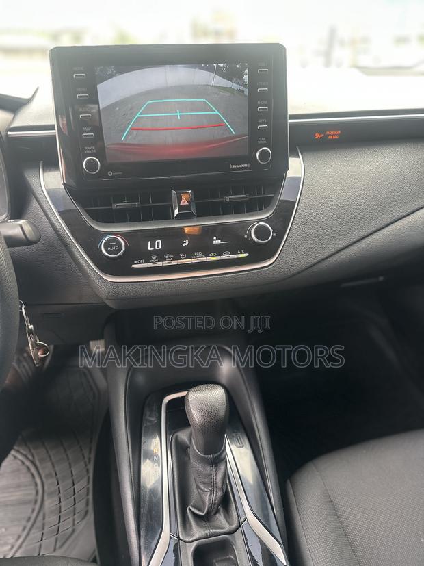 Toyota Corolla LE 2022 Red