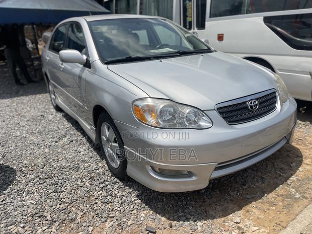 Toyota Corolla 2008 Gray