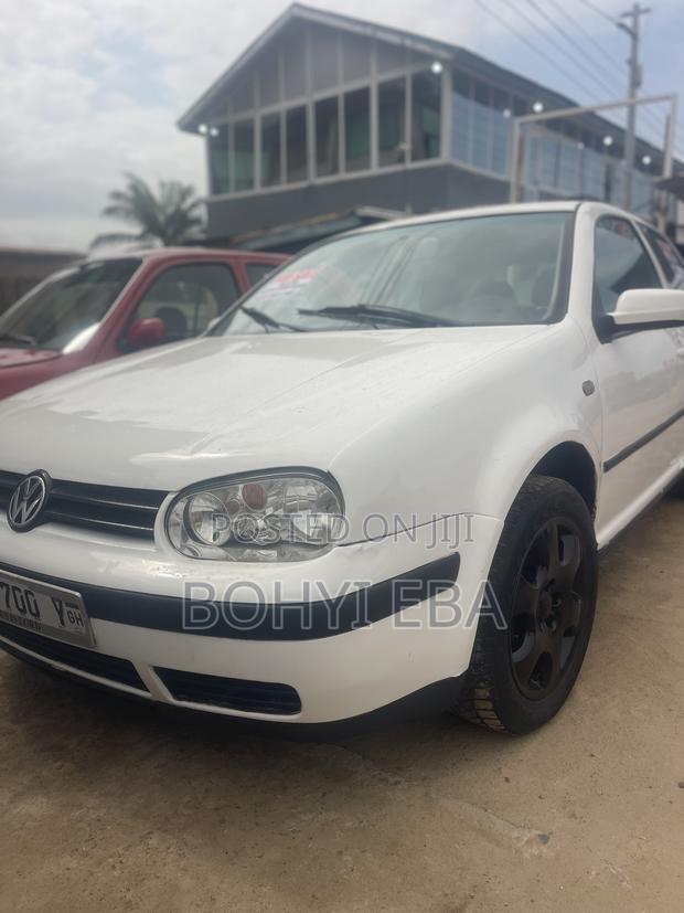 Volkswagen E-Golf 2015 Off white