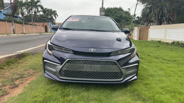 Toyota Corolla LE 2021 Beige