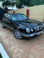Mercedes-Benz E350 2000 Black for sale
