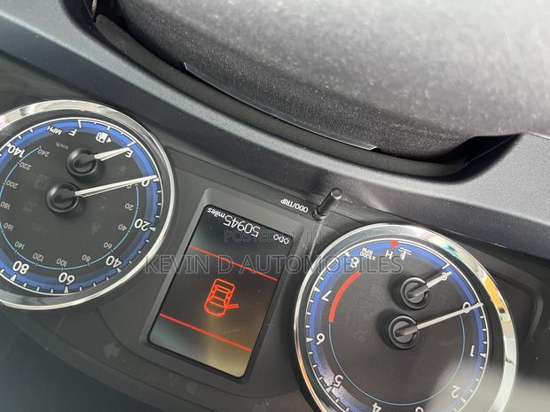 Toyota Corolla LE (1.8L 4cyl 2A) 2019 Silver