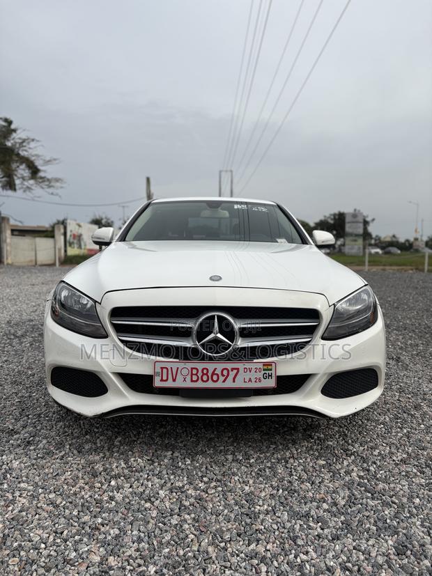 Mercedes-Benz C300 Base 4dr RWD Sedan (2.0L 4cyl 7A) 2015 White