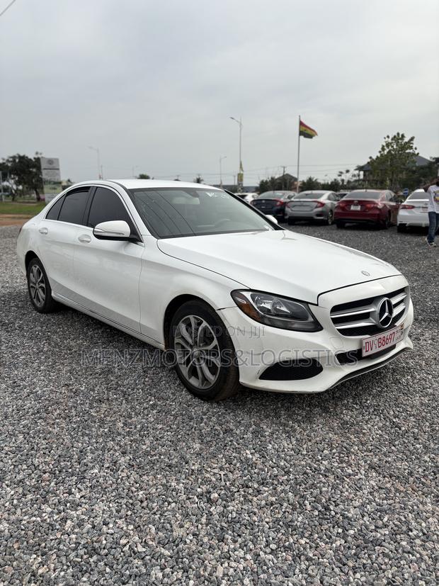 Mercedes-Benz C300 Base 4dr RWD Sedan (2.0L 4cyl 7A) 2015 White