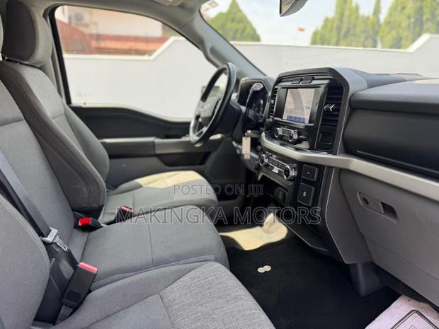 Ford F-150 XL 2022 White