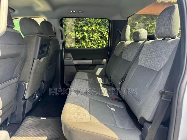 Ford F-150 XL 2022 White