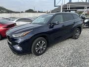 Toyota Highlander XLE 2022 Blue for sale