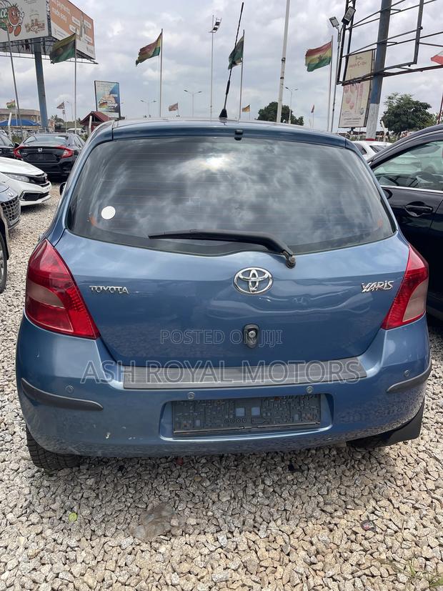 Toyota Yaris 1.5 Liftback Automatic 2009 Blue