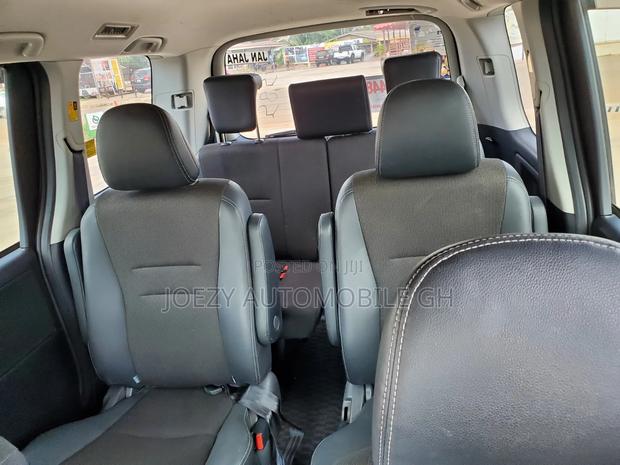 Toyota Voxy 2013 Black