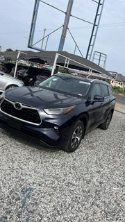 Toyota Highlander 2022 Blue for sale