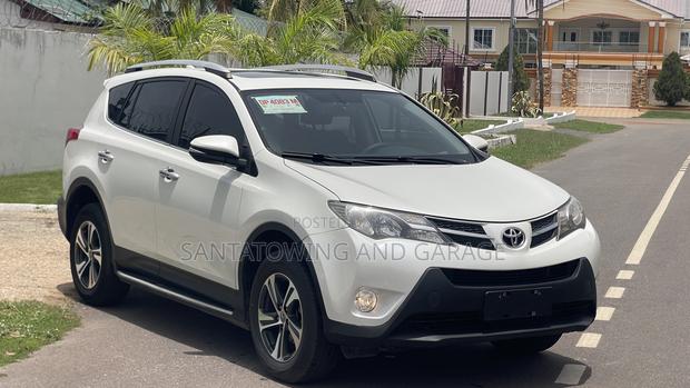 Toyota RAV4 2015 White