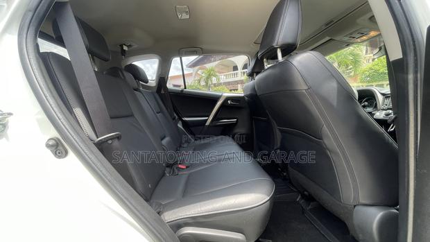 Toyota RAV4 2015 White