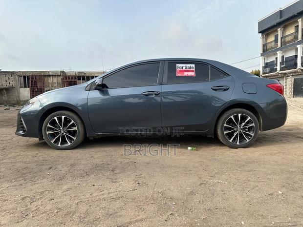 Toyota Corolla XSE (1.8L 4cyl 2A) 2019