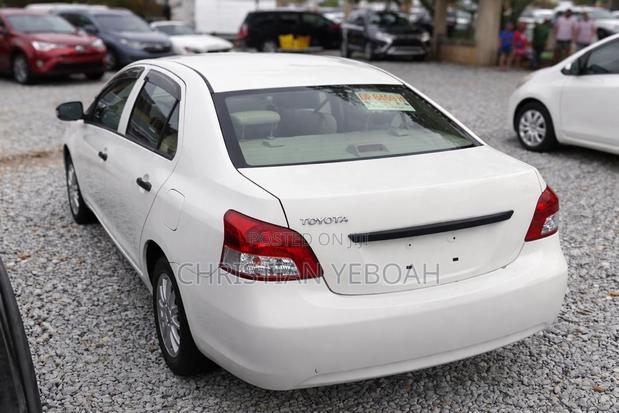 Toyota Belta 2011 White