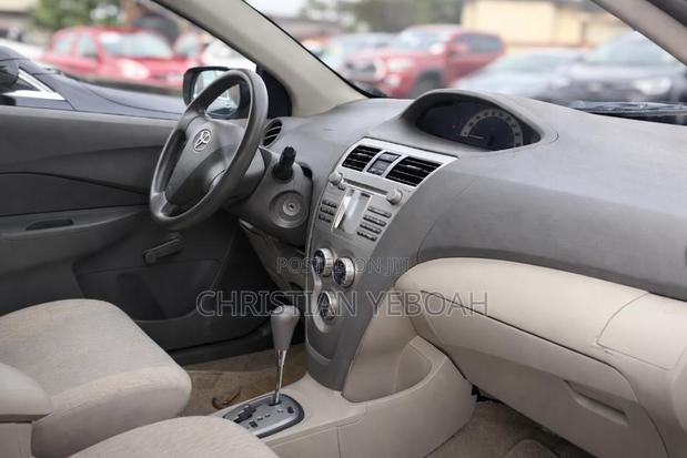 Toyota Belta 2011 White