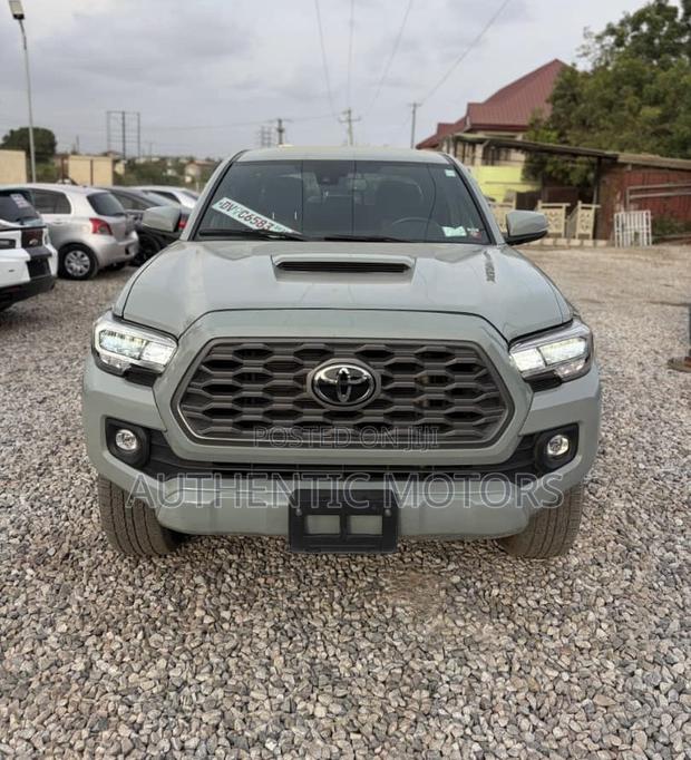 Toyota Tacoma TRD Sport Double Cab 6' Bed V6 AT 2023 Beige