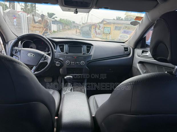 Kia K5 2.0 LPI 2014 White