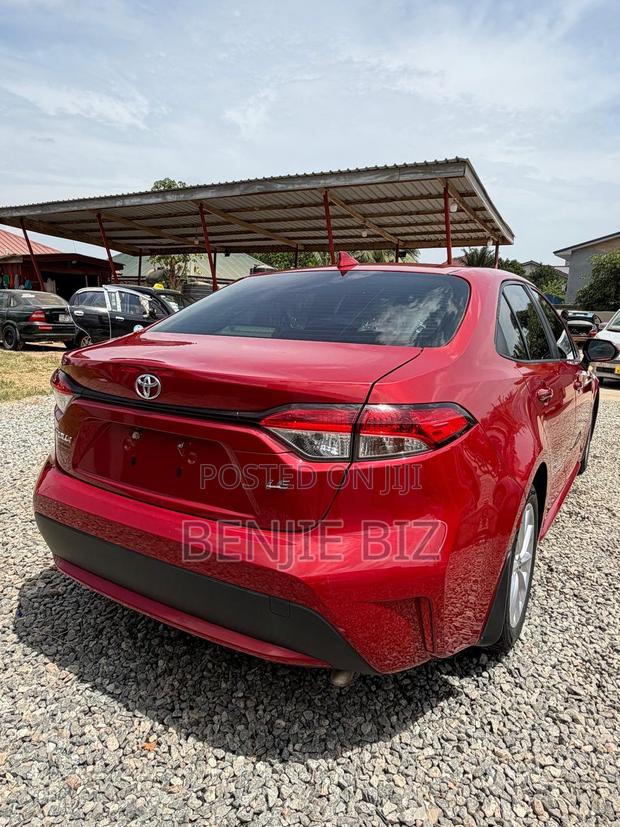 Toyota Corolla 2021 Red