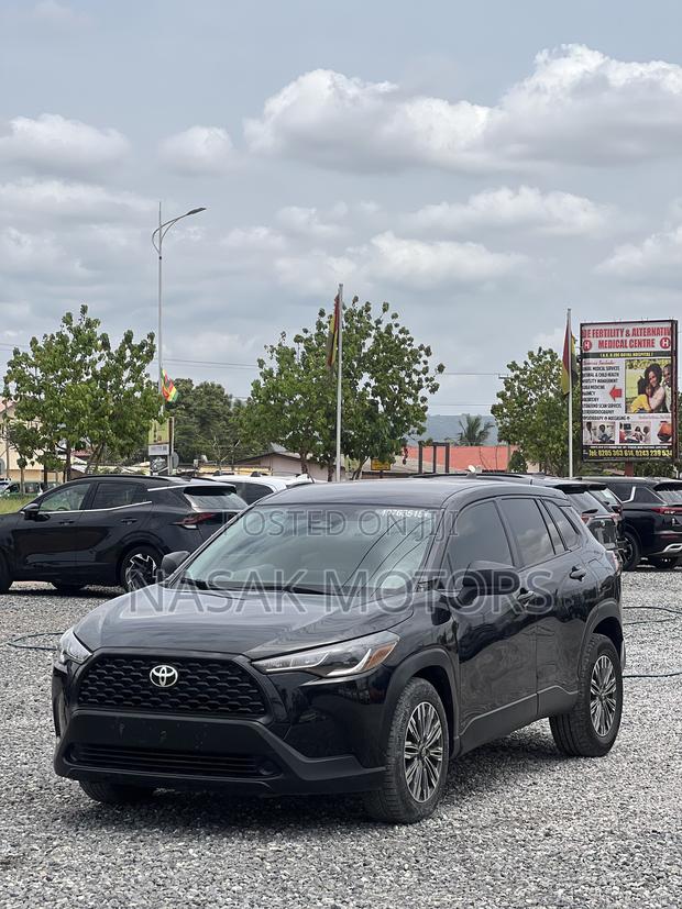 Toyota Corolla Cross LE 2023 Black