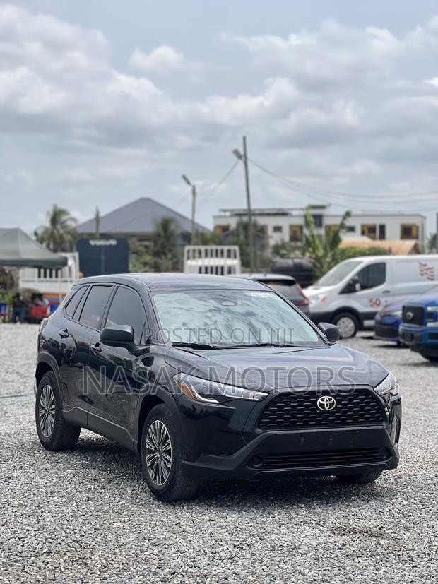 Toyota Corolla Cross LE 2023 Black