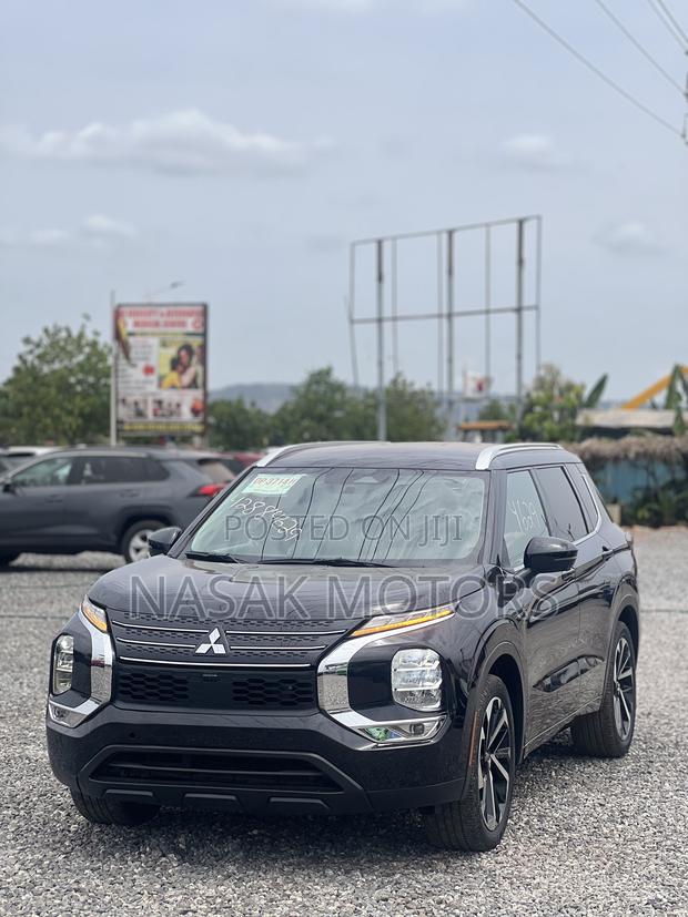 Mitsubishi Outlander SEL 2023 Black