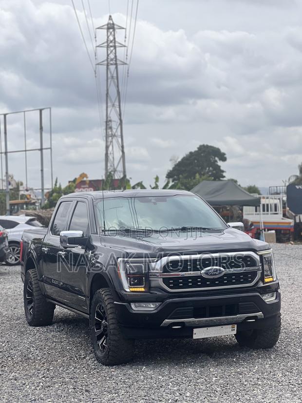 Ford F-150 Platinum 2021 Black