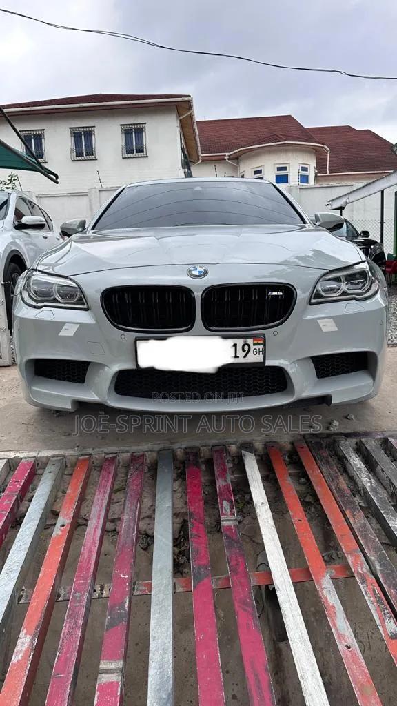 BMW M5 Base RWD 2016 Silver