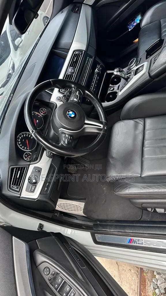 BMW M5 Base RWD 2016 Silver