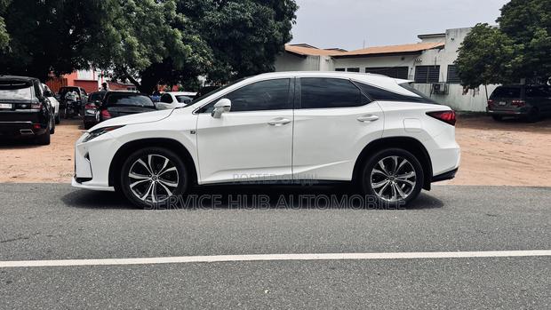 Lexus LX 2017 White