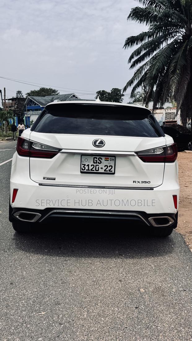 Lexus LX 2017 White