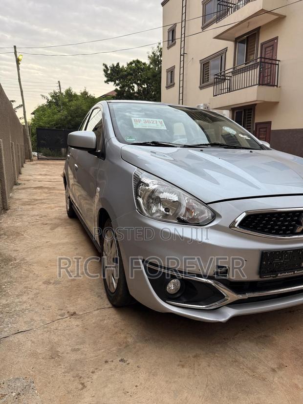 Mitsubishi Spacestar 2018 Silver