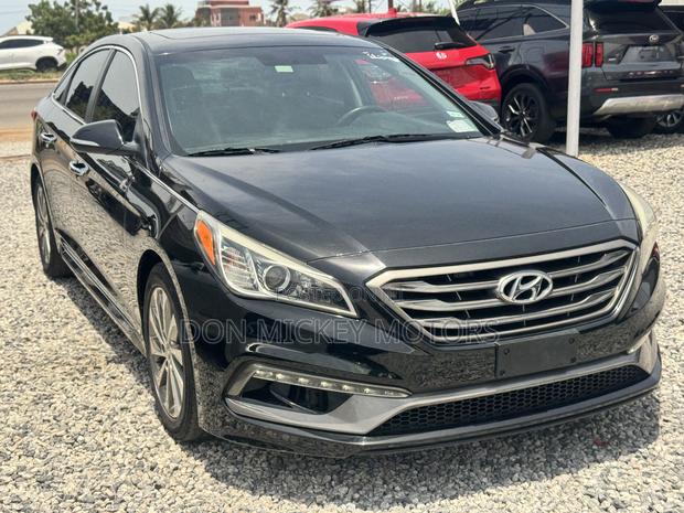 Hyundai Sonata Sport 2.0T Sedan FWD (2.0L 4cyl 6A) 2016 Black