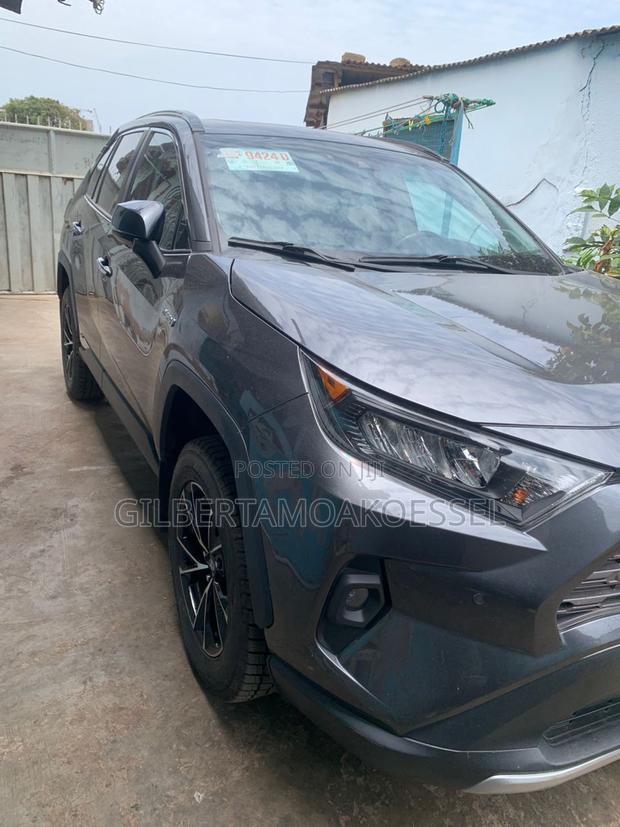 Toyota RAV4 2020 Gray