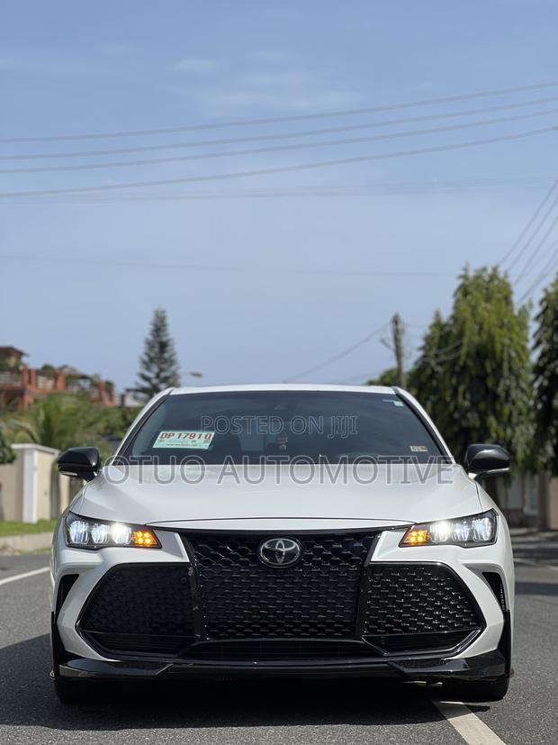 Toyota Avalon TRD 2020 White
