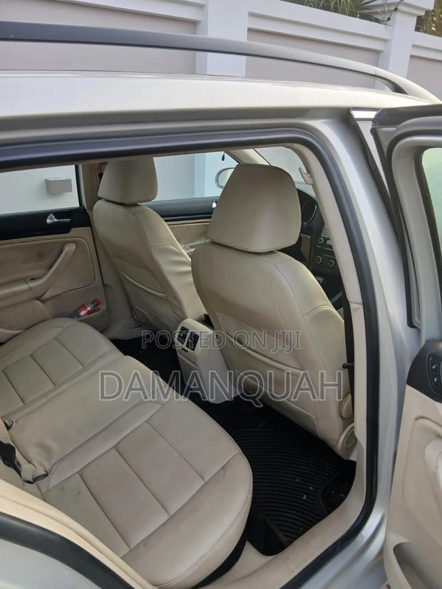 Volkswagen Jetta 2012 Silver