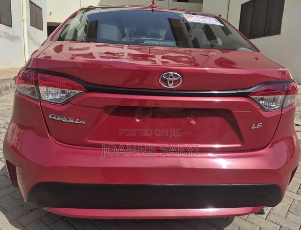 Toyota Corolla LE 2020 Red