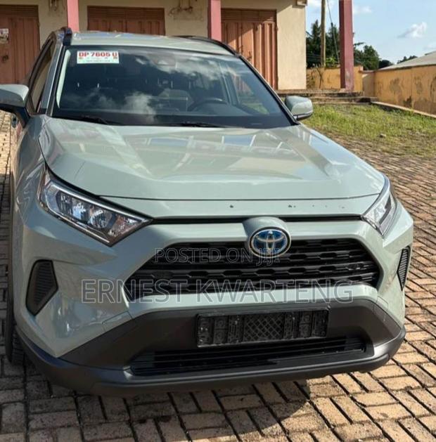 Toyota RAV4 2024 Blue