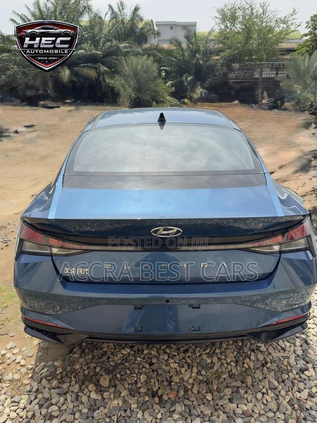 Hyundai Elantra 2021 Blue