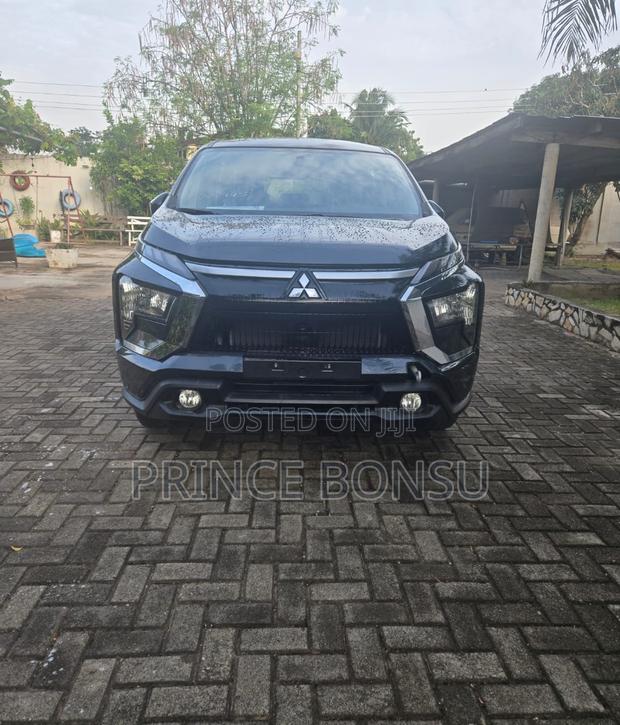 New Mitsubishi Xpander 2026 Gray