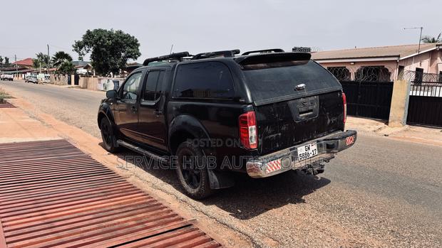 Nissan Navara 2.5 dCi Automatic 2012 Black