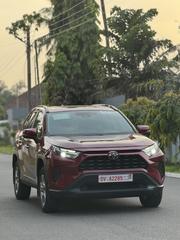 Toyota RAV4 XLE AWD 2024 Red for sale