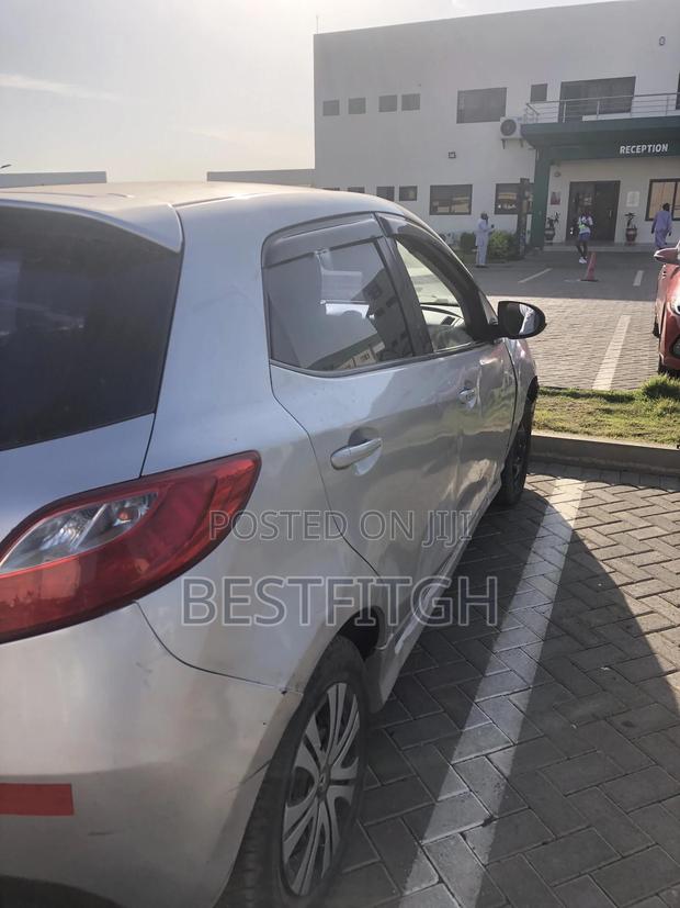 Mazda 2 2012 Silver