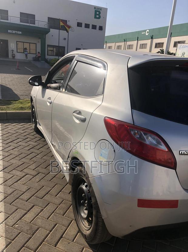 Mazda 2 2012 Silver