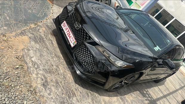 Toyota Avalon 2019 Black