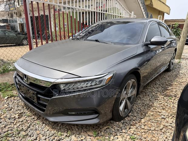 Honda Accord Touring 2.0T 2020 Silver