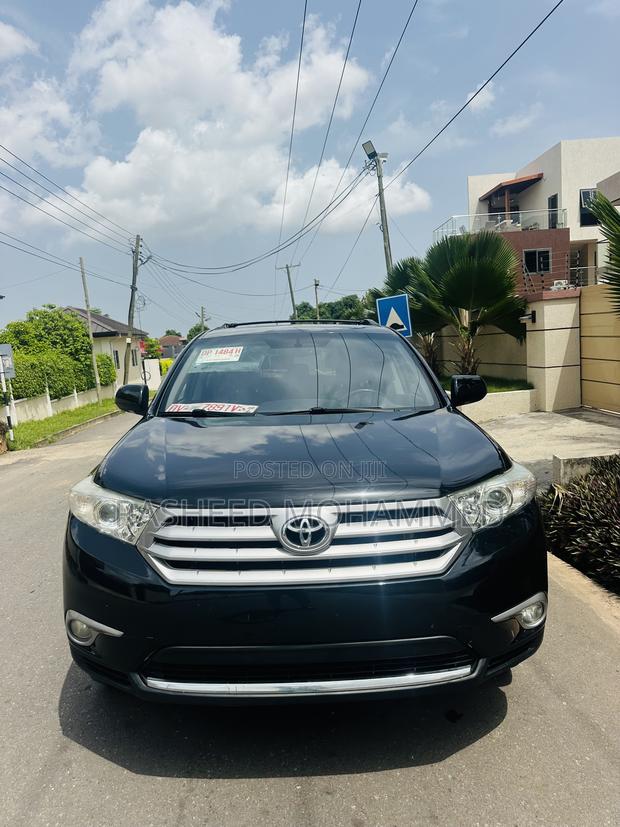 Toyota Highlander Limited 4dr SUV AWD (3.5L 6cyl 6A) 2014 Black