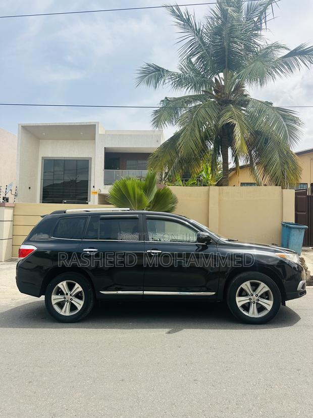 Toyota Highlander Limited 4dr SUV AWD (3.5L 6cyl 6A) 2014 Black