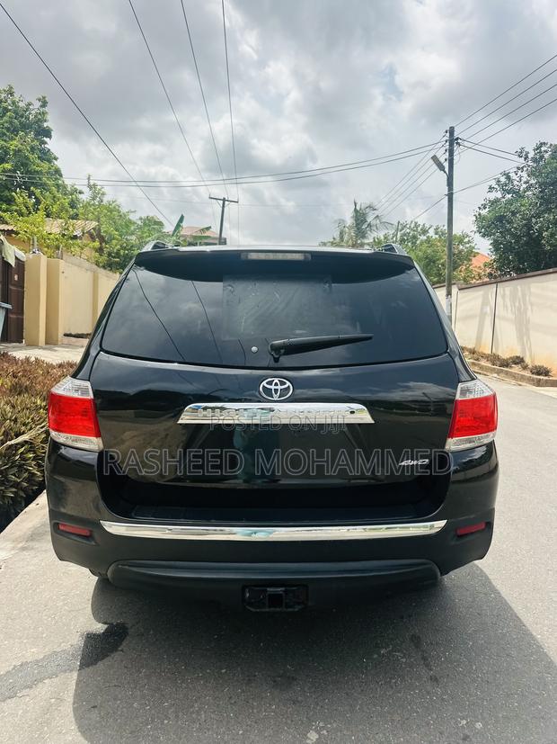 Toyota Highlander Limited 4dr SUV AWD (3.5L 6cyl 6A) 2014 Black