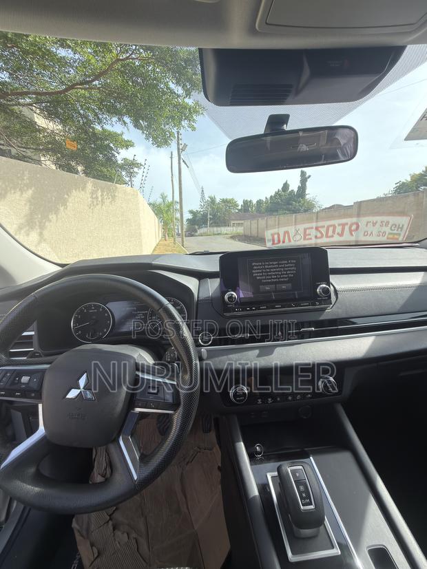 Mitsubishi Outlander 2.4 PHEV AWD 2021 Silver